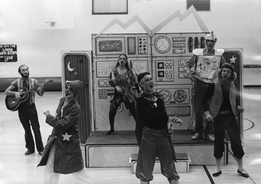 Starship.Parade.1978fall